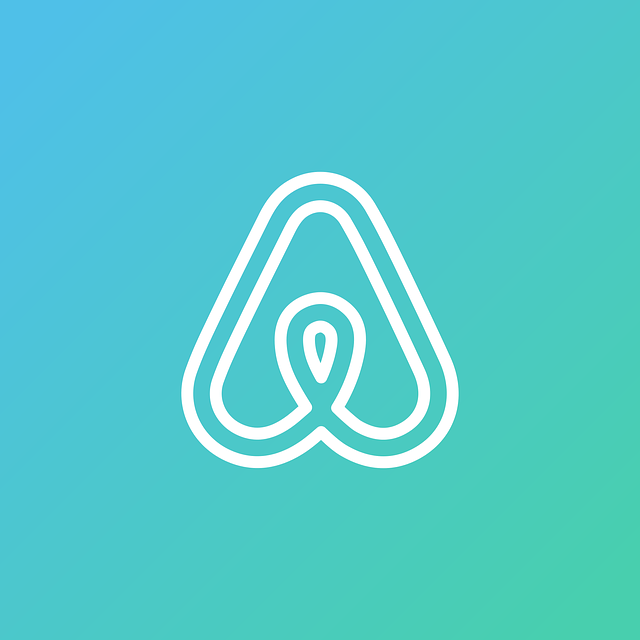 ** Inteligentny zamek do Airbnb: PIN kod czy aplikacja mobilna – Które rozwiązanie jest lepsze dla Twoich gości? - 7 2025