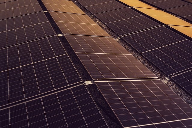 **Rekuperacja w domach z panelami fotowoltaicznymi: Jak zoptymalizować zużycie energii i maksymalizować autokonsumpcję?** - 3 2025
